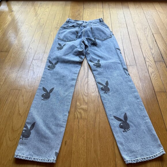 Playboy x PacSun Size 23 Women's Medium Wash 90s Boyfriend Bunny Print Jeans - Picture 12 of 15